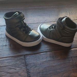 children place shoes baby size 4